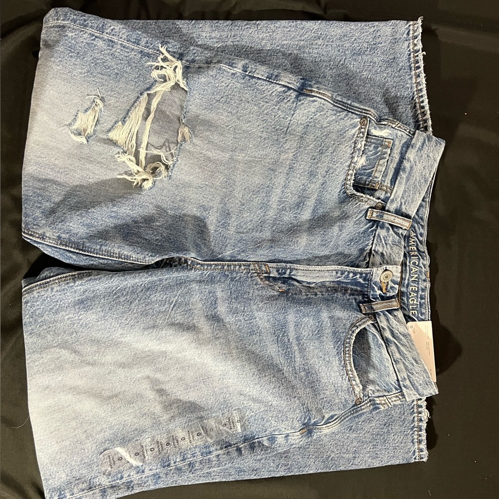 American Eagle Mom Curvy mom jeans